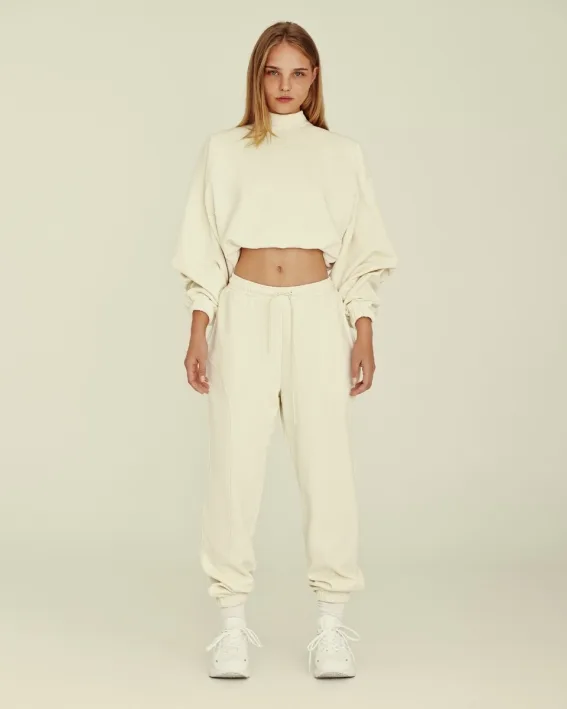 Trenerka_002_3 MateyaNeira X Alma-Ras