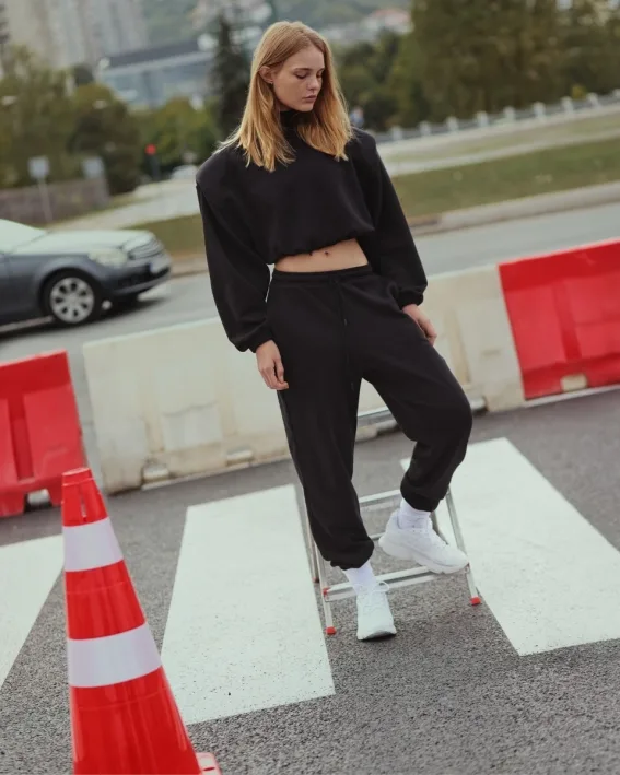 Trenerka_002_3 MateyaNeira X Alma-Ras